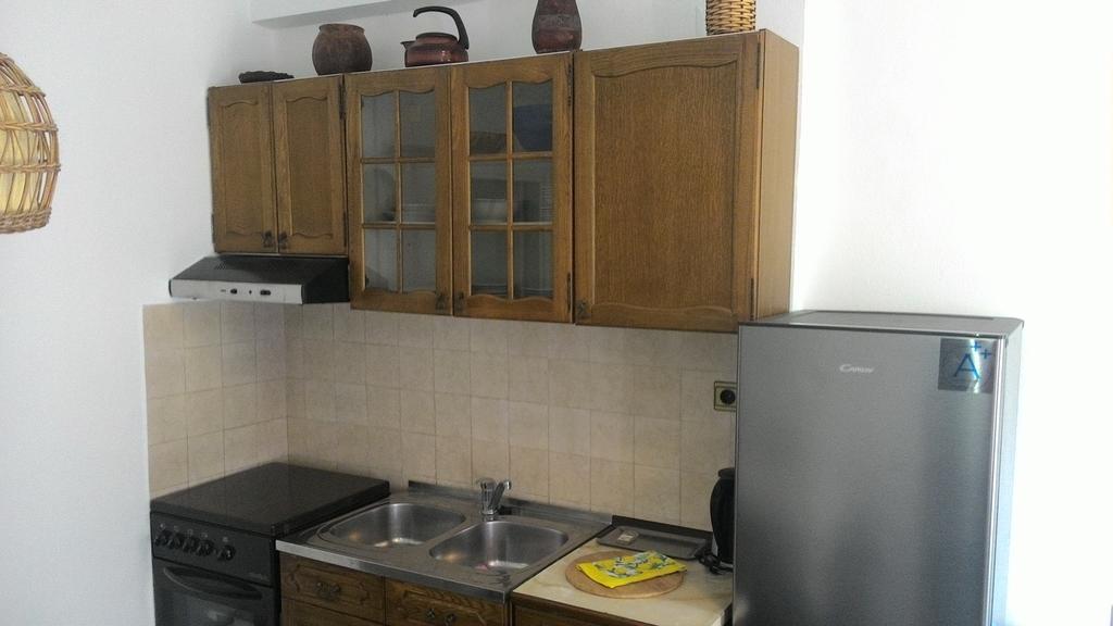 Apartments Prisnac Pakoštane Exterior foto